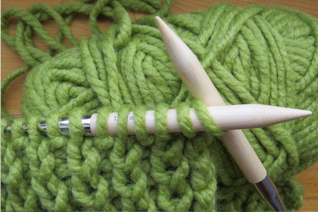 strikkeoppskrift lue